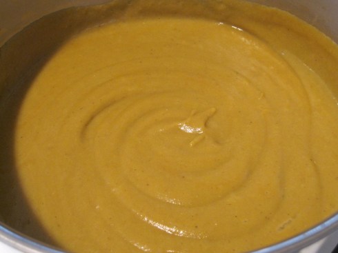 Smooth Curried Split Pea Soup